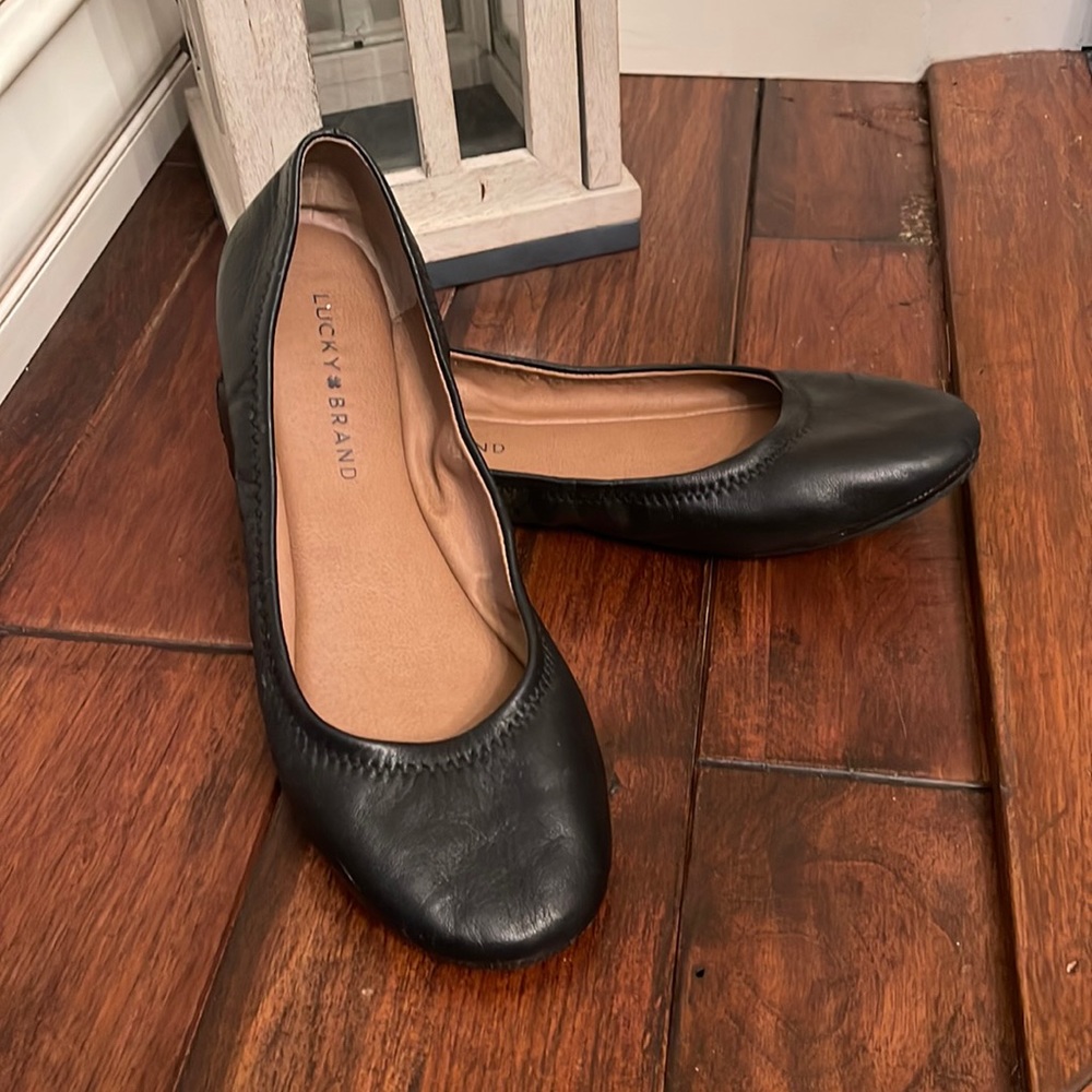 🍀 TOO COMFY!! Lucky Brand ballet flats